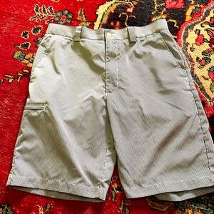 PRO TOUR Cool Play Golf shorts Men’s size 32